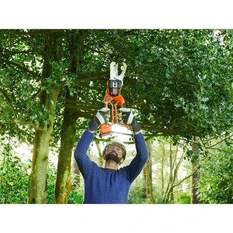 BLACK & DECKER Coupe-branches ALLIGATOR 15 Cm - Sans Fil Avec 1 Batterie 18V 2Ah - BLACK+DECKER GKC1000L-QW – Image 4